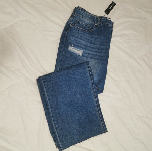 NWT Fashion Nova Curve High Waist Straight Jeans Size 18 Plus - Picture 4 of 8